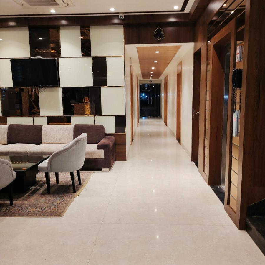 Ananda Castle Hotel Vrindavan Luaran gambar