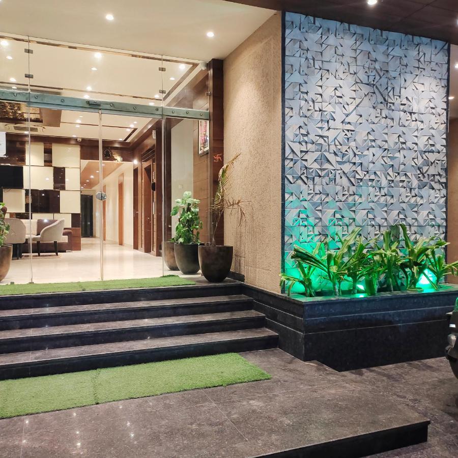 Ananda Castle Hotel Vrindavan Luaran gambar