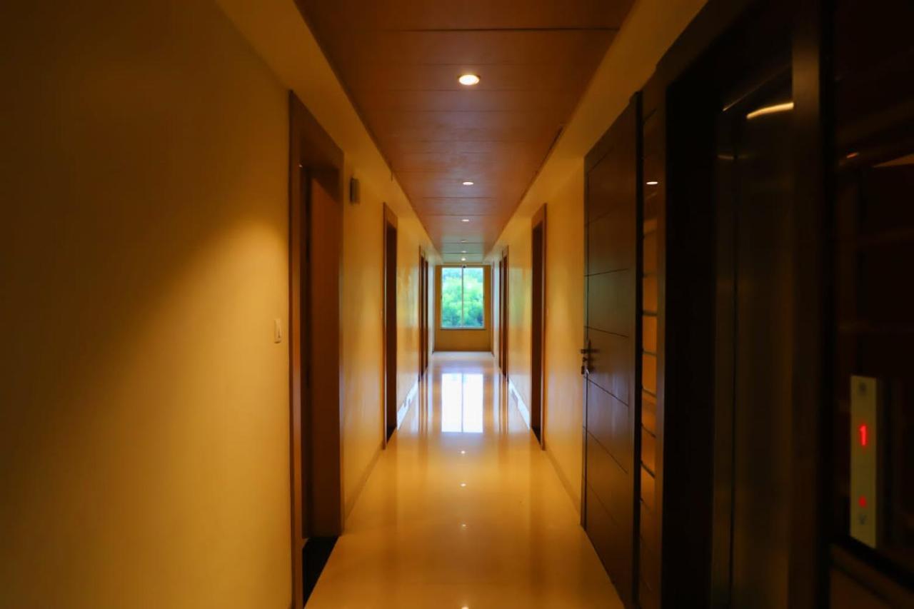 Ananda Castle Hotel Vrindavan Luaran gambar