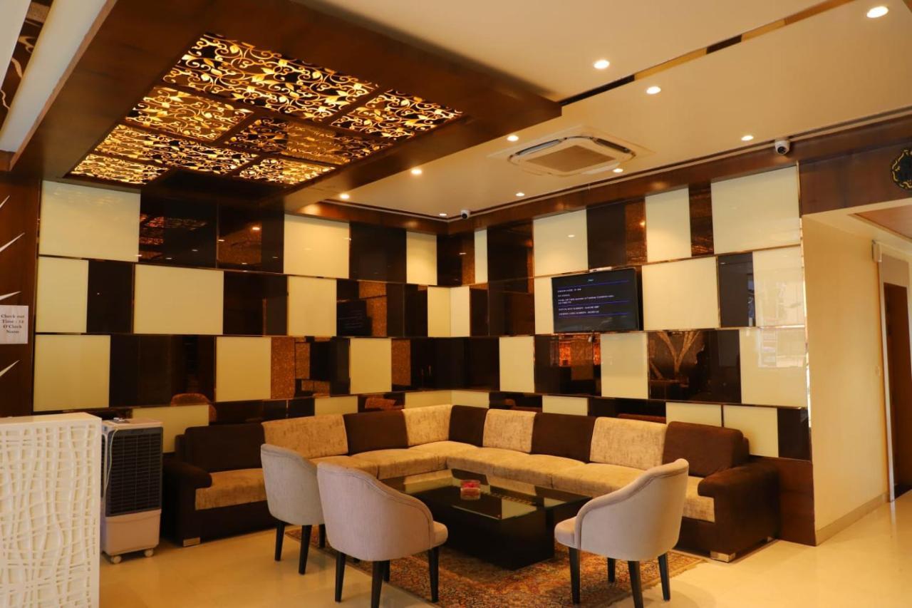 Ananda Castle Hotel Vrindavan Luaran gambar
